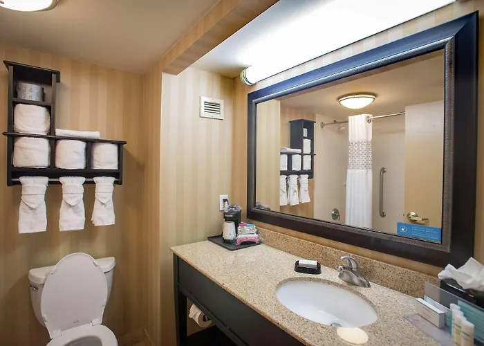 Hampton Pensacola-airport 3*