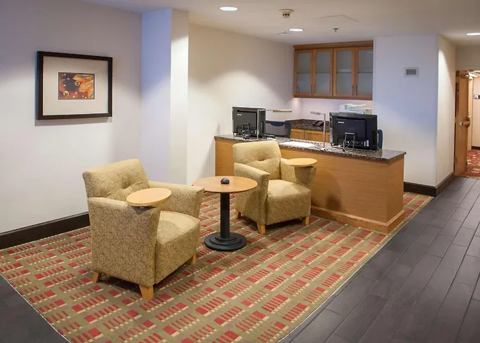 Hampton Pensacola-airport Hotel 3*