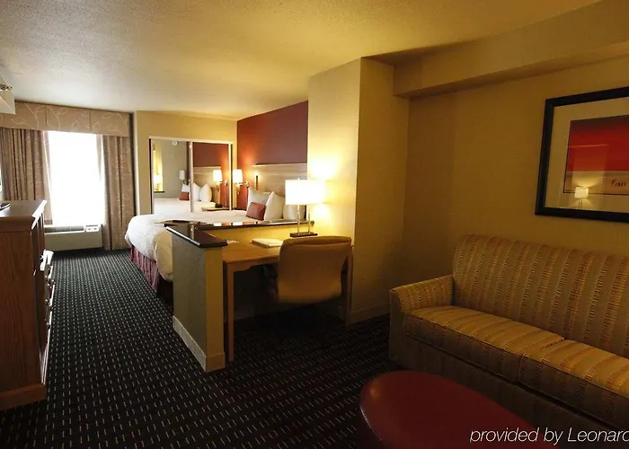 Hampton Pensacola-airport Hotel 3*